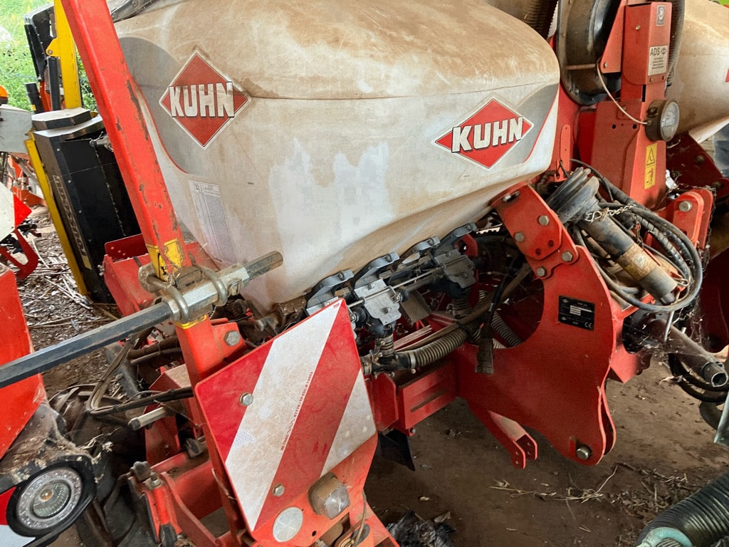 Semoir monograine KUHN Planter 3 M - photo slide 12