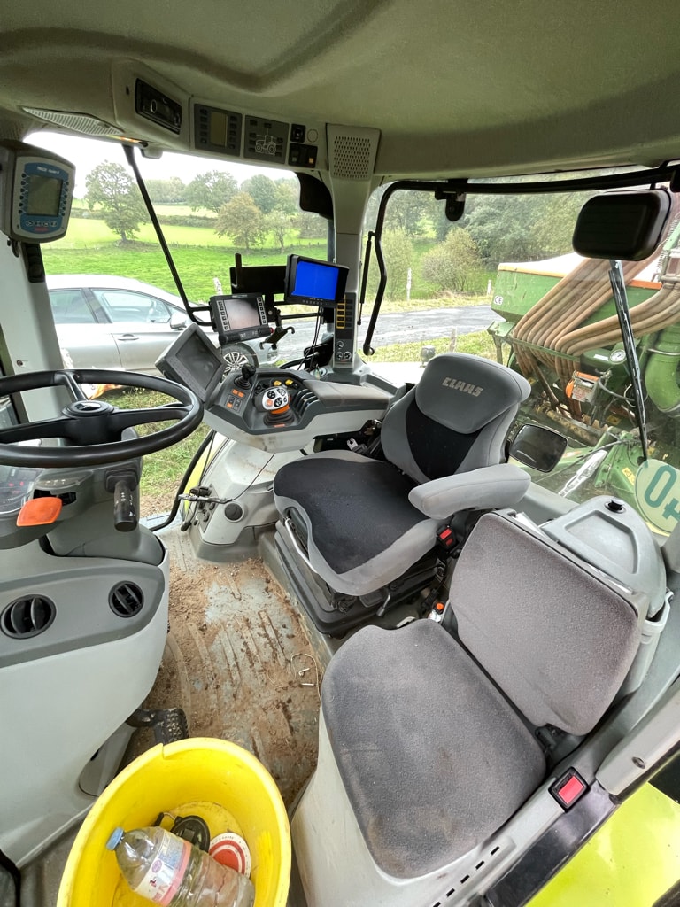 Tracteur CLAAS ARION 640 CMATIC - photo slide 13