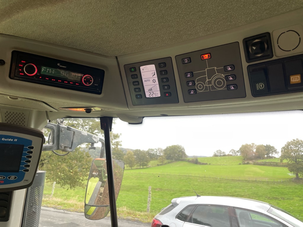 Tracteur CLAAS ARION 640 CMATIC - photo slide 14