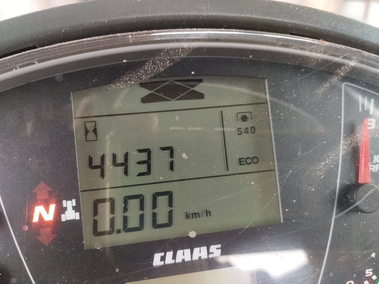 Tracteur chargeur CLAAS Arion 510 - photo slide 2