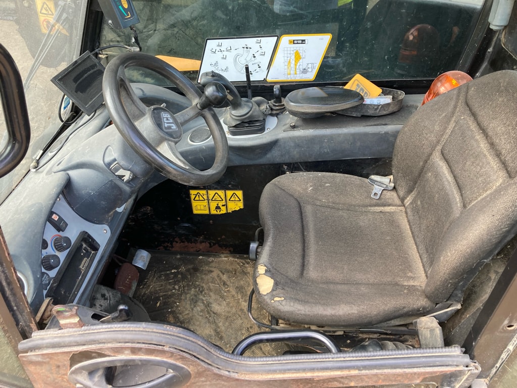 Telescopique JCB 515-40 - photo slide 14