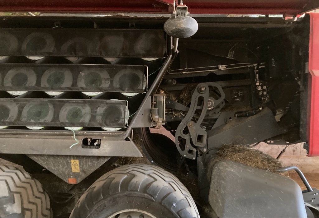 Presse haute densite MASSEY FERGUSON 2270 TP - photo slide 5