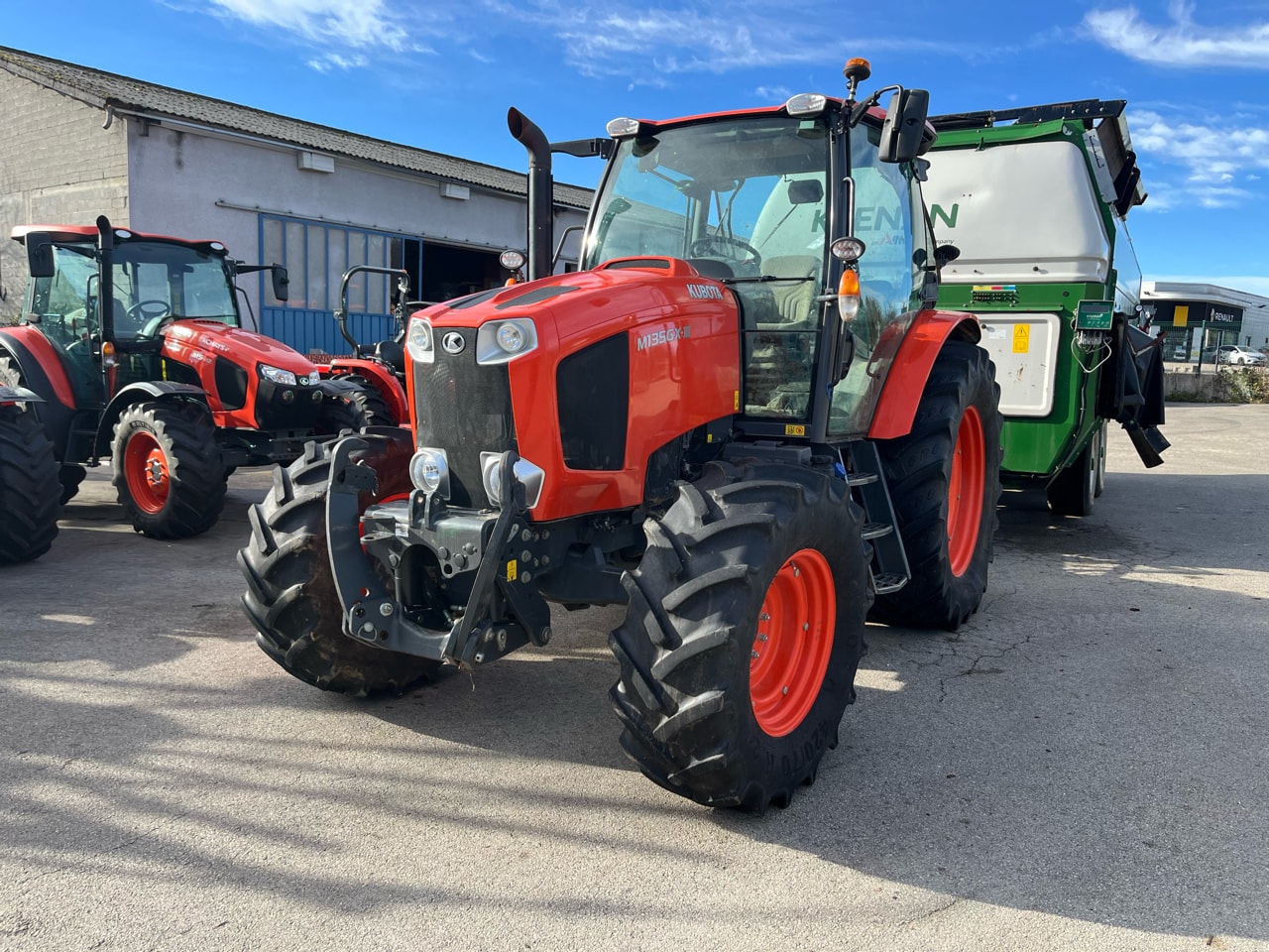 Tracteur KUBOTA Mgx 135 III - photo slide 1