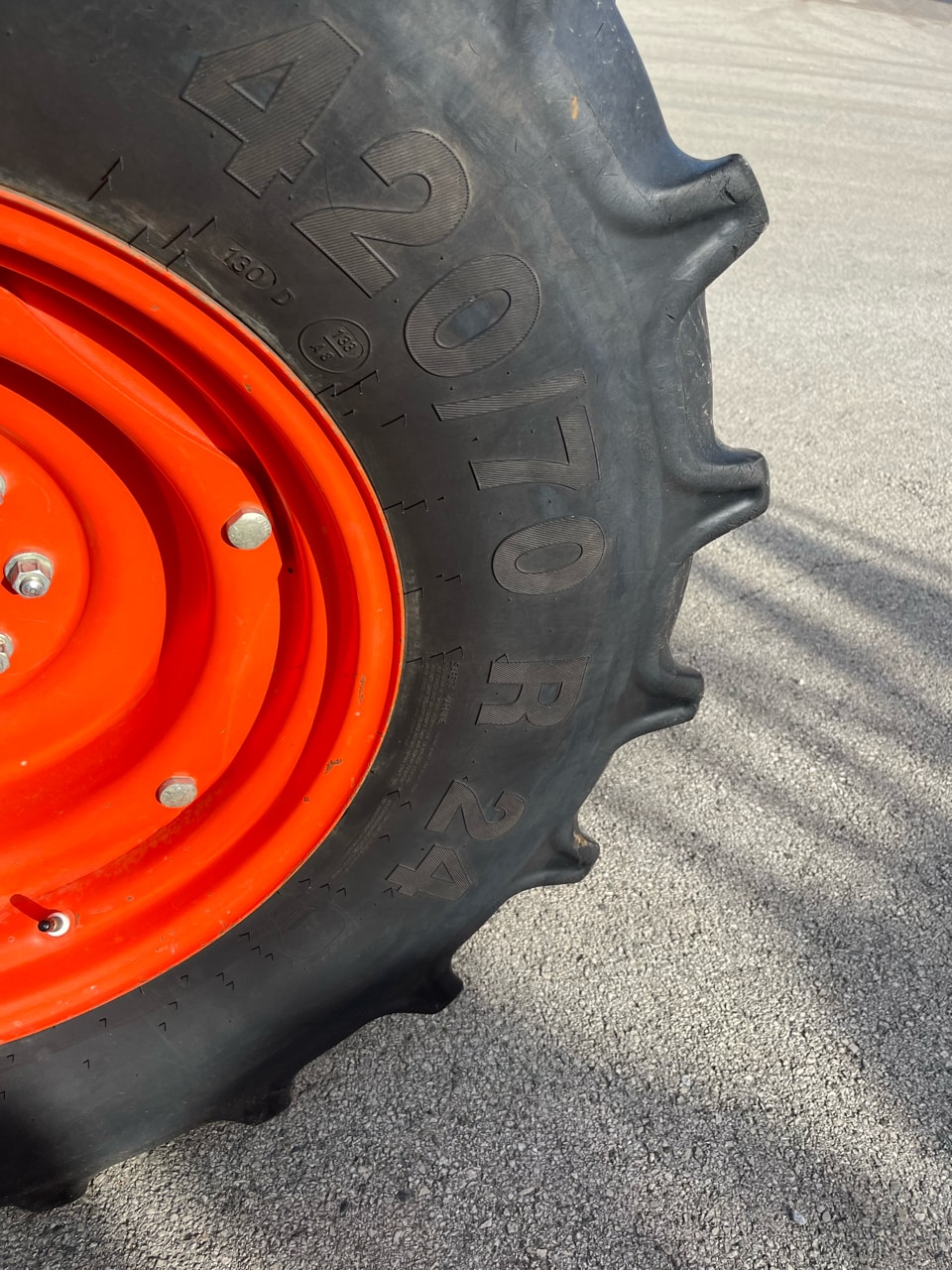 Tracteur KUBOTA Mgx 135 III - photo slide 6