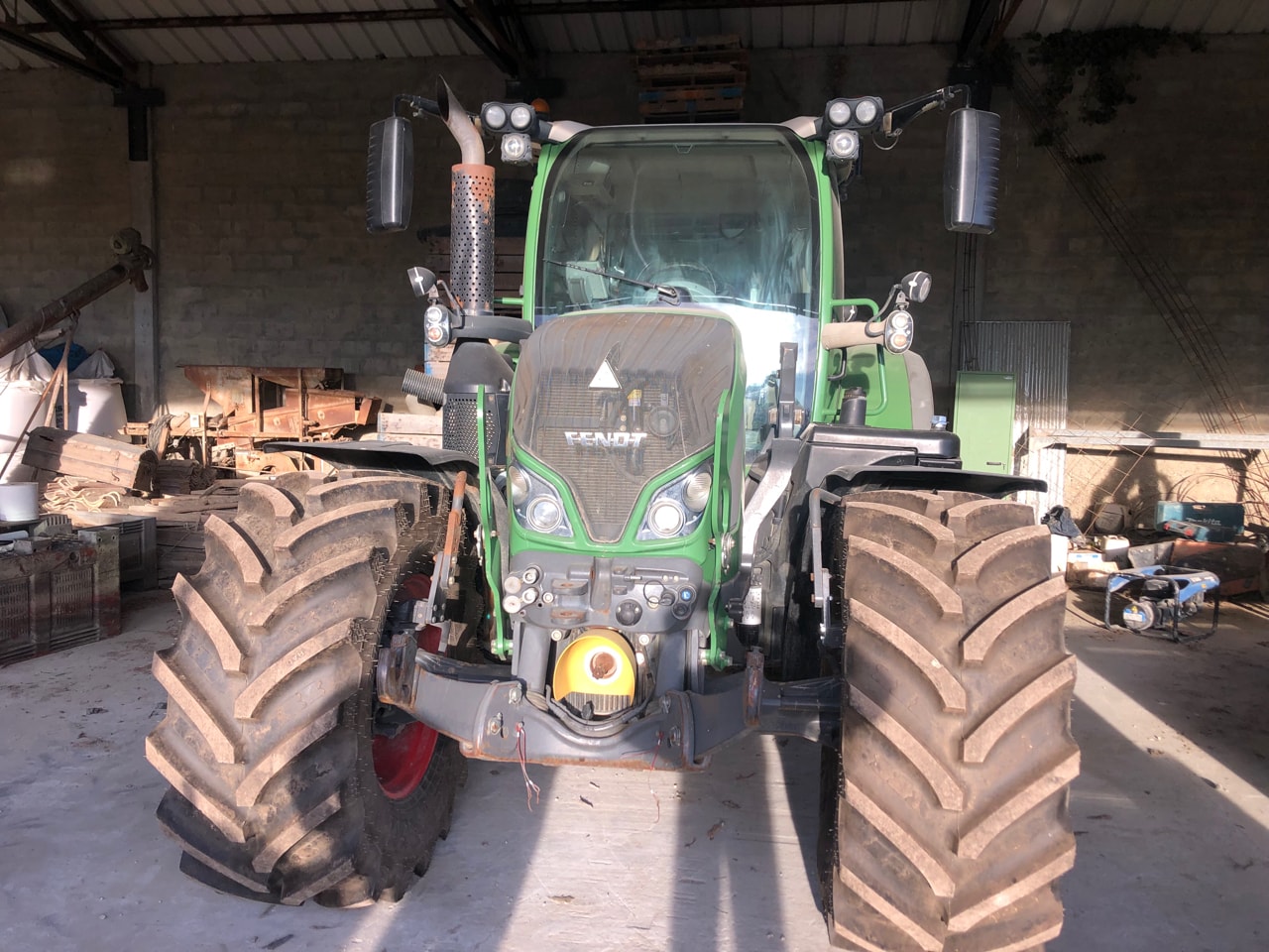 Tracteur FENDT 718 VARIO PROFI + - photo slide 2