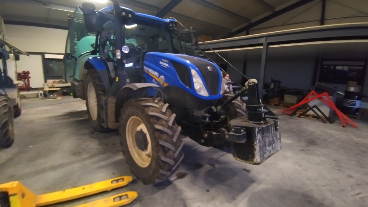 Tracteur NEW HOLLAND T6.165 - photo slide 6