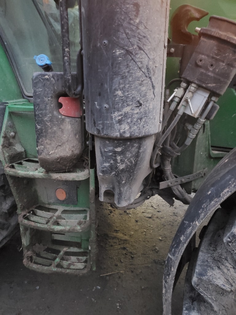 Tracteur chargeur JOHN DEERE 6130M - photo slide 12