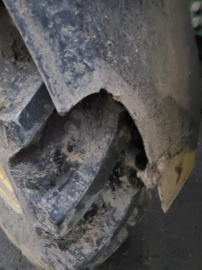 Tracteur chargeur JOHN DEERE 6130M - photo slide 16