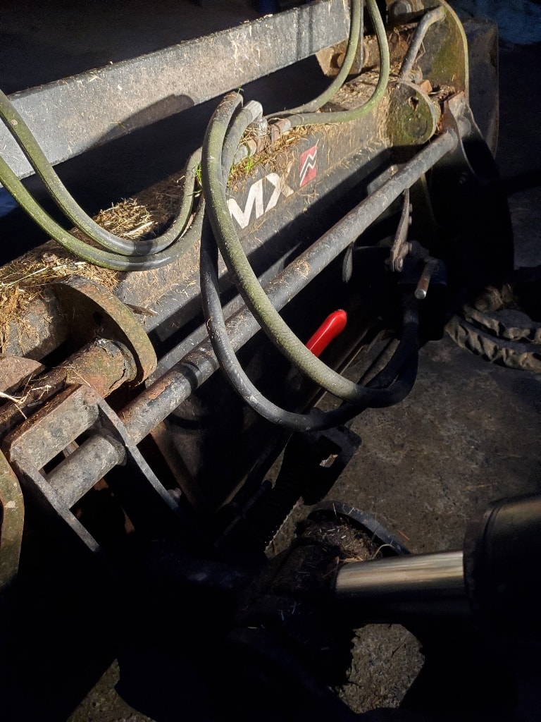 Tracteur chargeur JOHN DEERE 6130M - photo slide 19