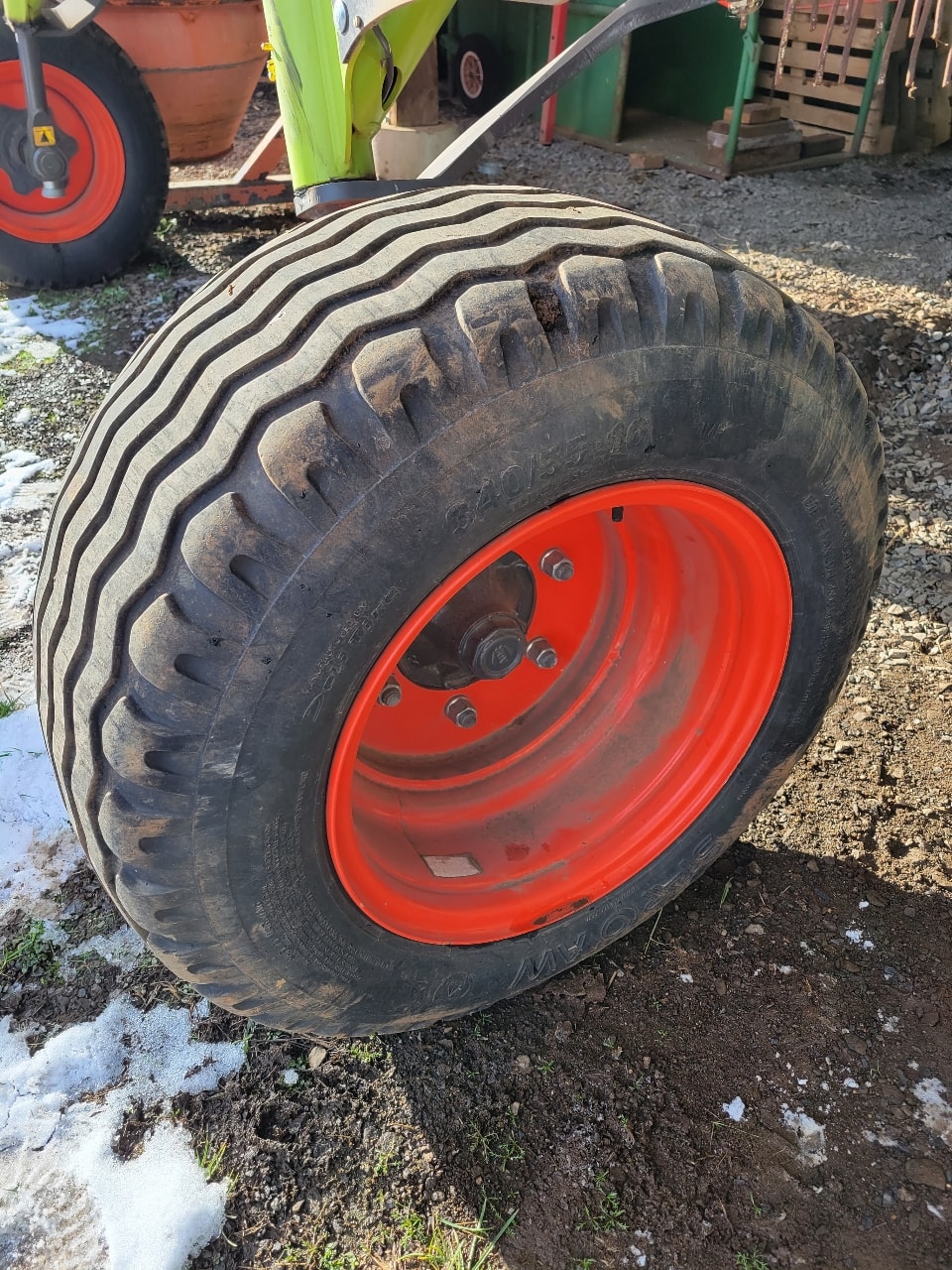 Andaineur CLAAS LINER 1650 TWIN - photo slide 5
