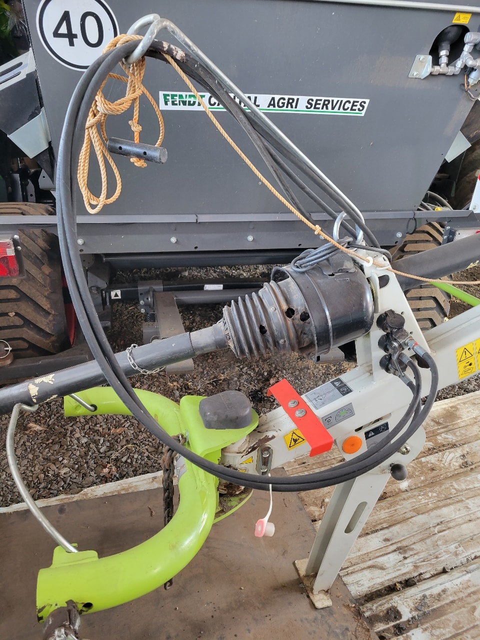 Andaineur CLAAS LINER 1650 TWIN - photo slide 15
