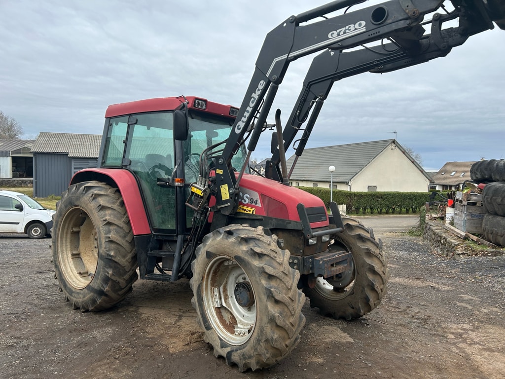 Tracteur chargeur CASE IH CS 94 - photo slide 1
