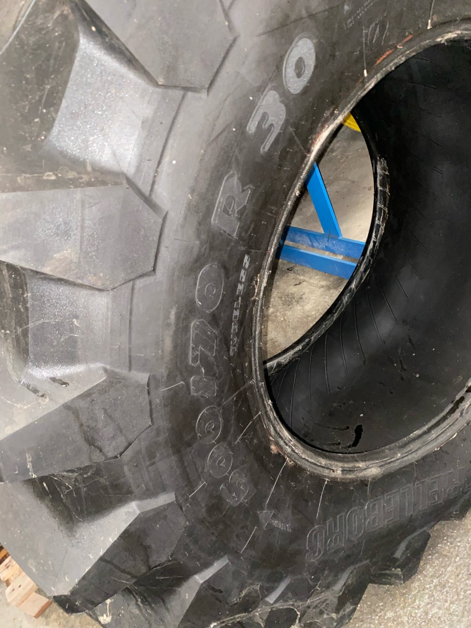 Pneumatique TRELLEBORG 600/70R30 TM900 HP - photo slide 3