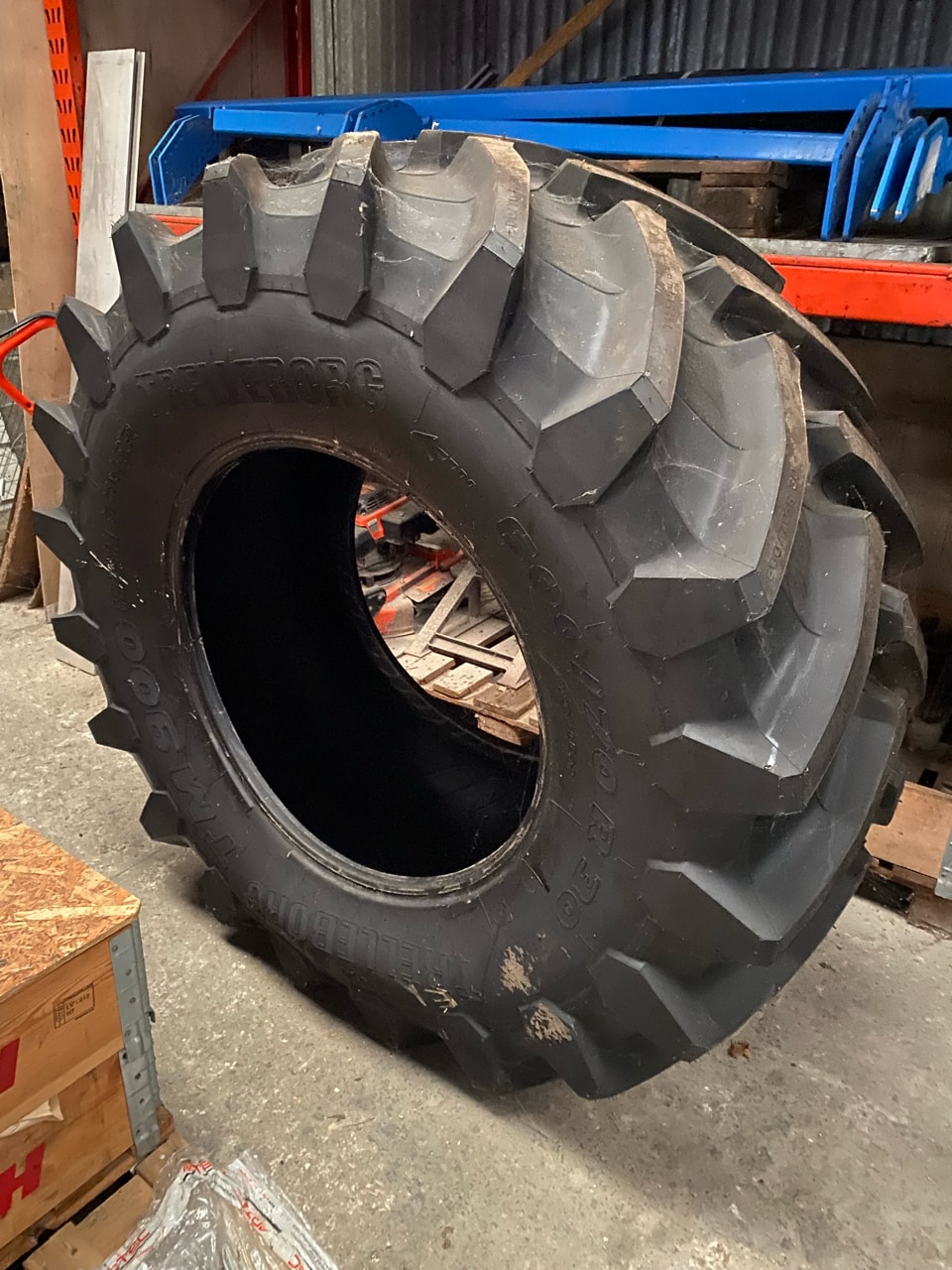 Pneumatique TRELLEBORG 600/70R30 TM900 HP - photo slide 1