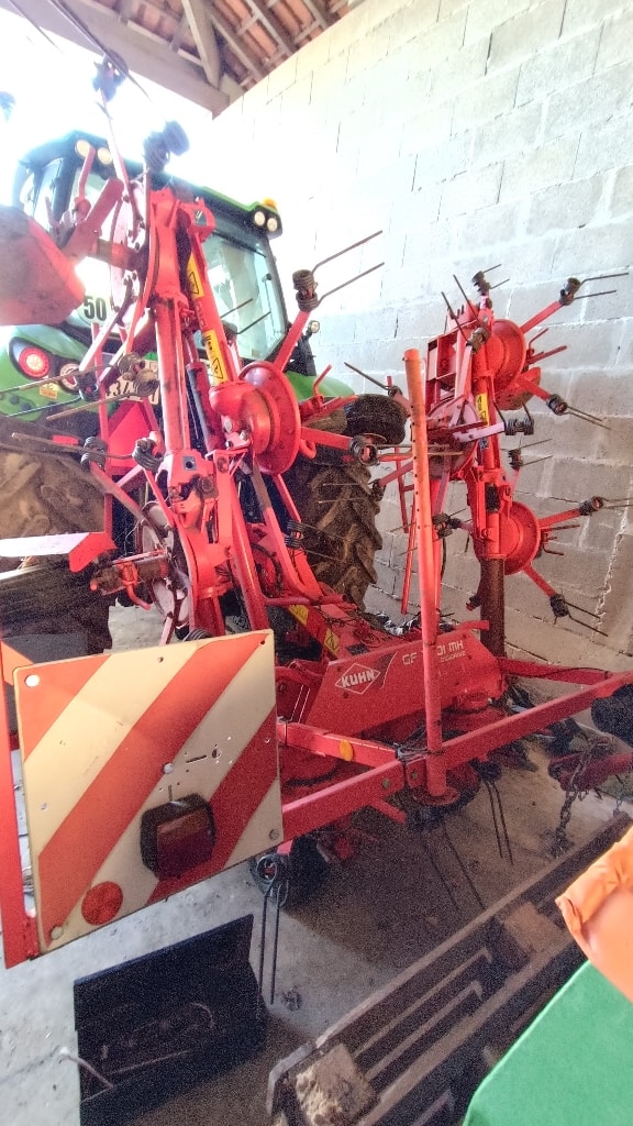 Faneuse KUHN Gf 7601 - photo slide 1