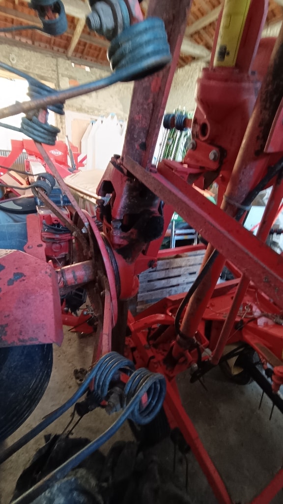 Faneuse KUHN Gf 7601 - photo slide 3