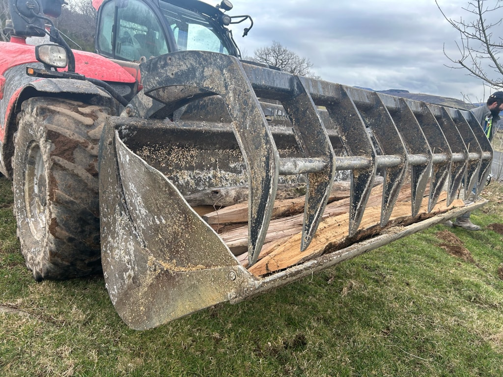 Telescopique MANITOU MLT 635-140 V+  - photo slide 8