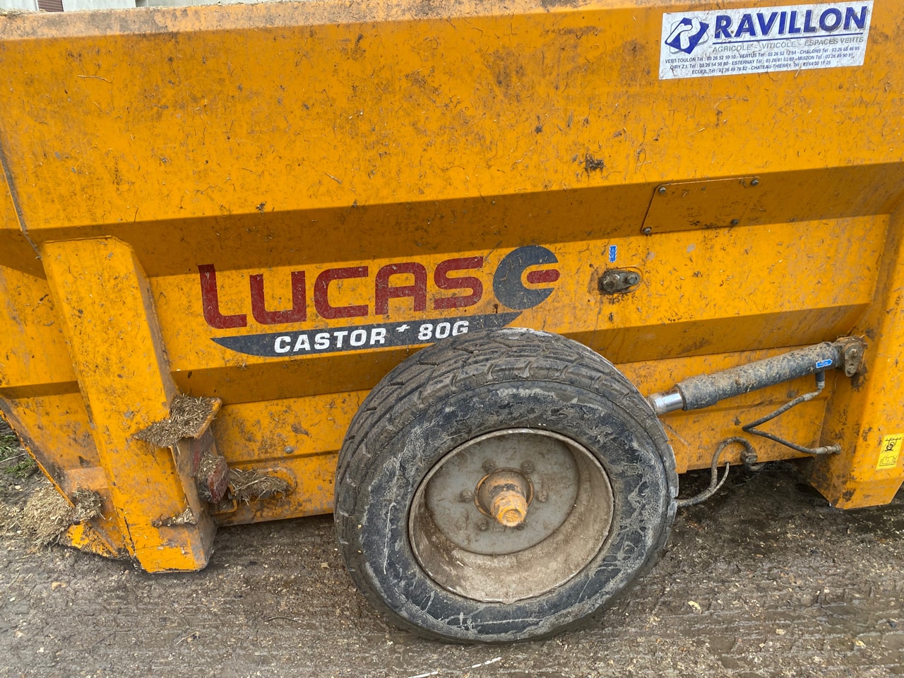 Pailleuse LUCAS Castor + 80 G - photo slide 3