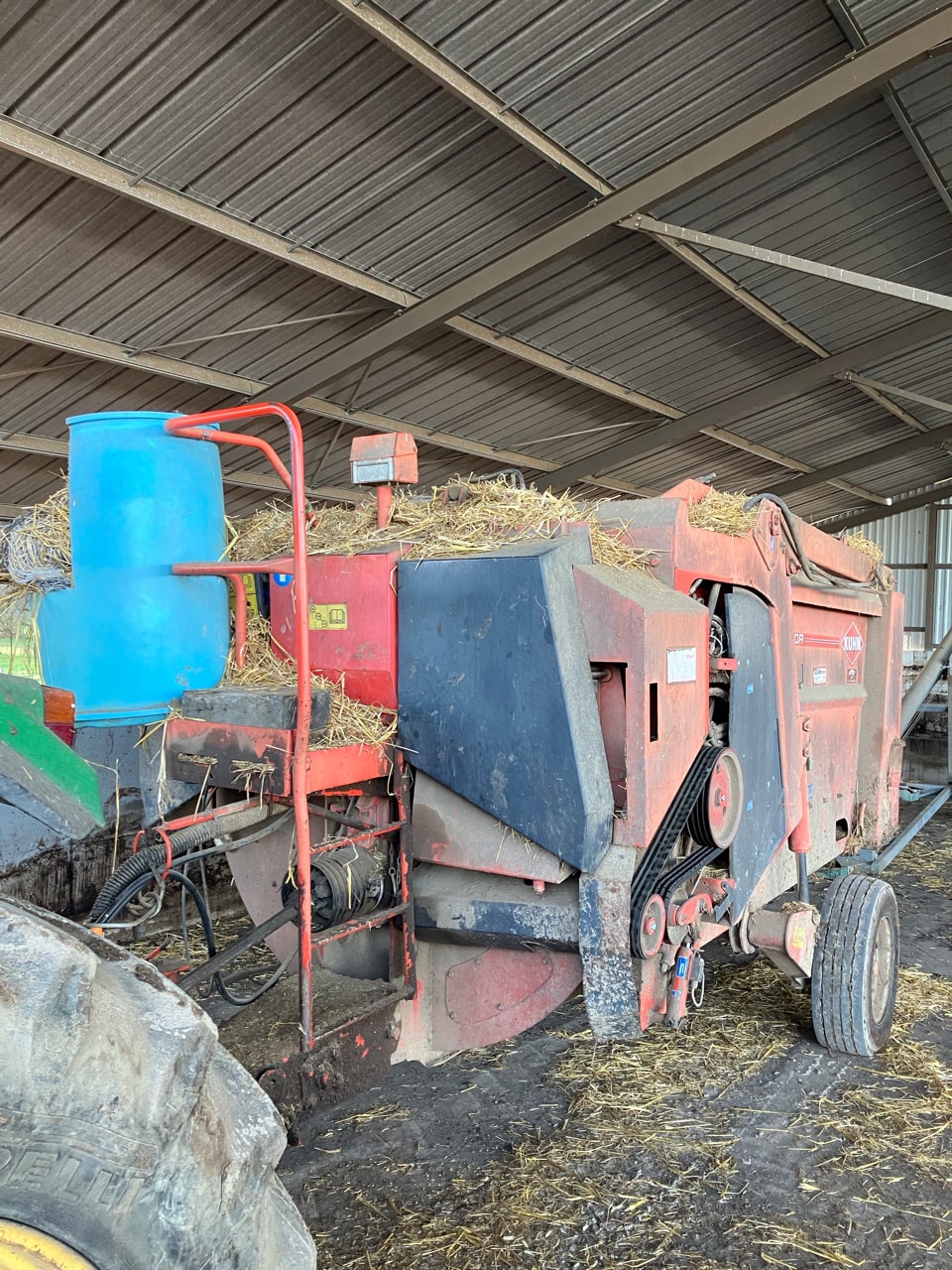 Pailleuse KUHN ALTOR 6070 - photo slide 3
