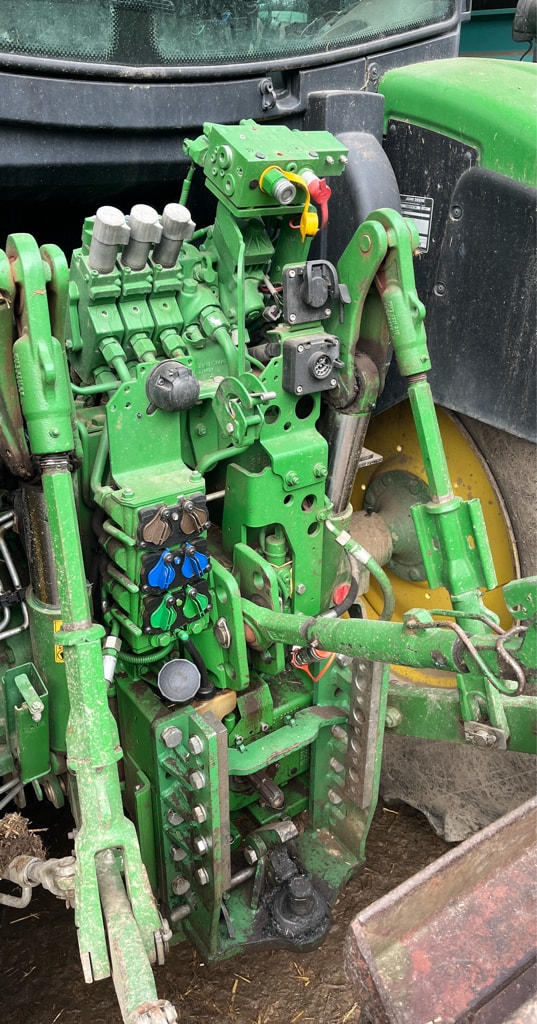 Tracteur chargeur JOHN DEERE 6130R - photo slide 9