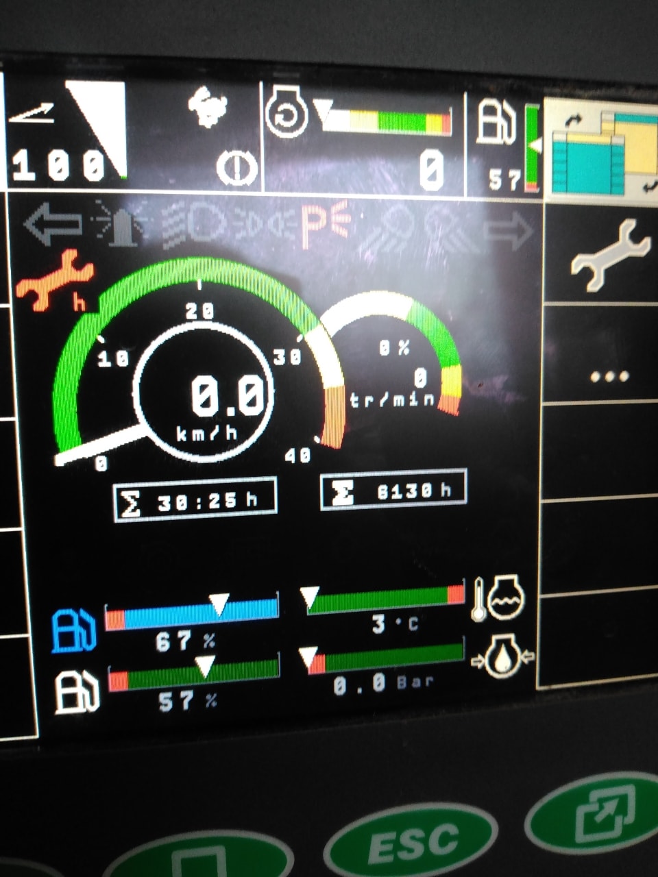 Tracteur enjambeur TECNOMA T140 EVO - photo slide 9