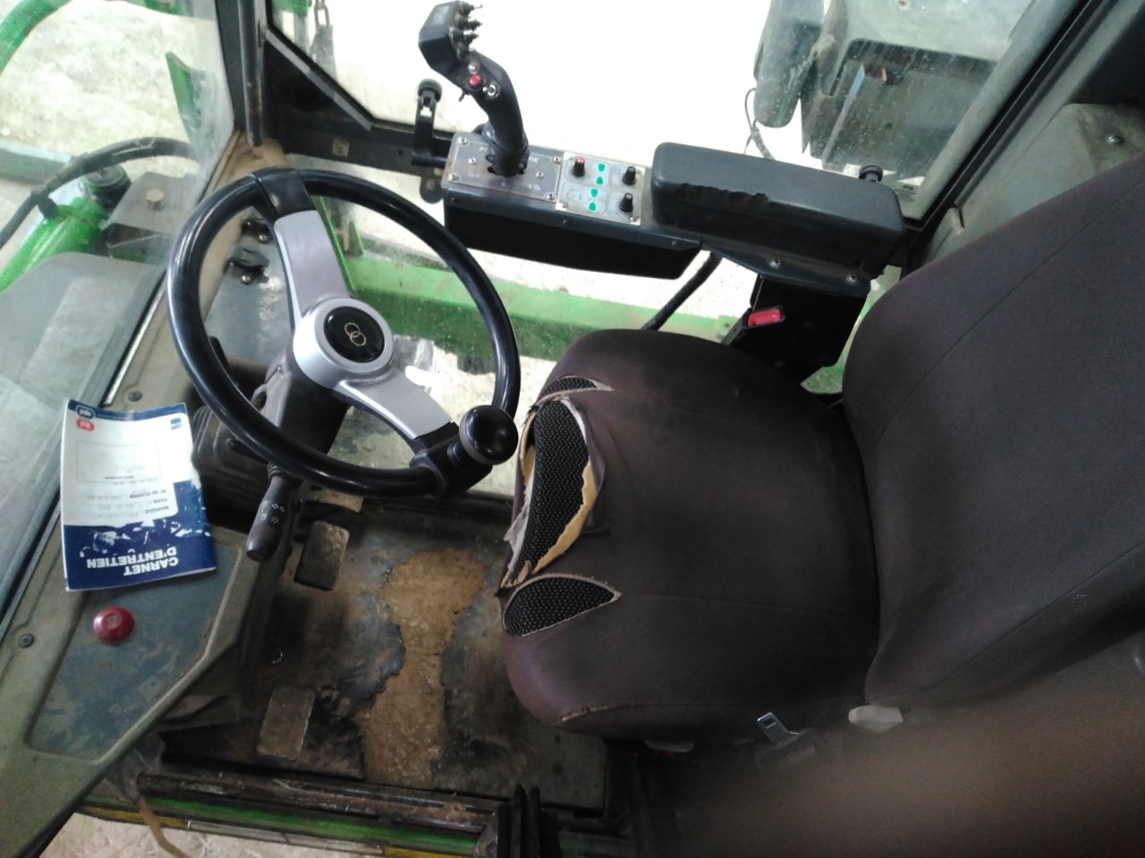 Tracteur enjambeur TECNOMA T140 EVO - photo slide 10