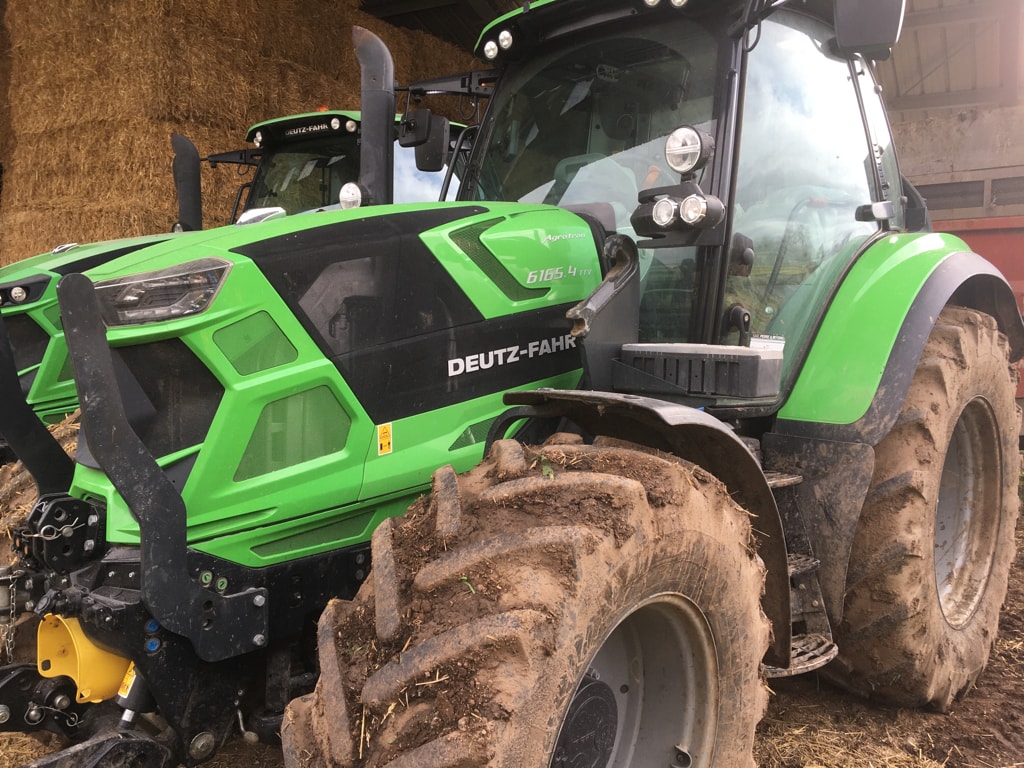 Tracteur chargeur DEUTZ FAHR 6165.4 AGROTRON TTV - photo slide 1