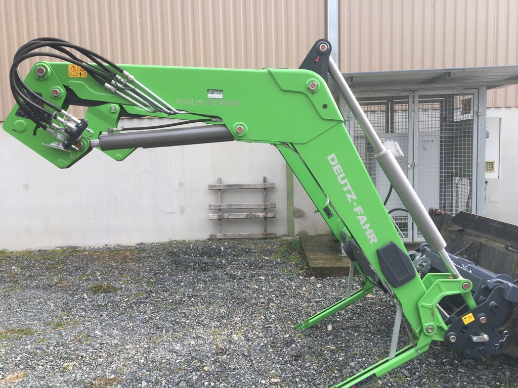 Tracteur chargeur DEUTZ FAHR 6165.4 AGROTRON TTV - photo slide 7
