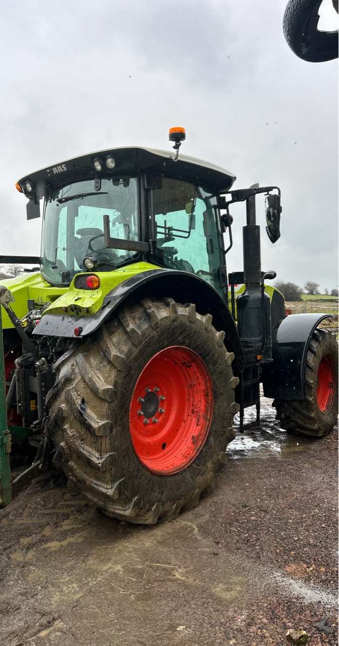 Tracteur CLAAS ARION 630 - photo slide 9