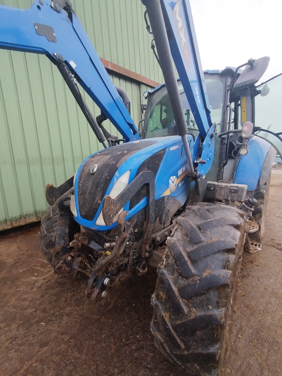 Tracteur chargeur NEW HOLLAND T5.100 EC - photo slide 1
