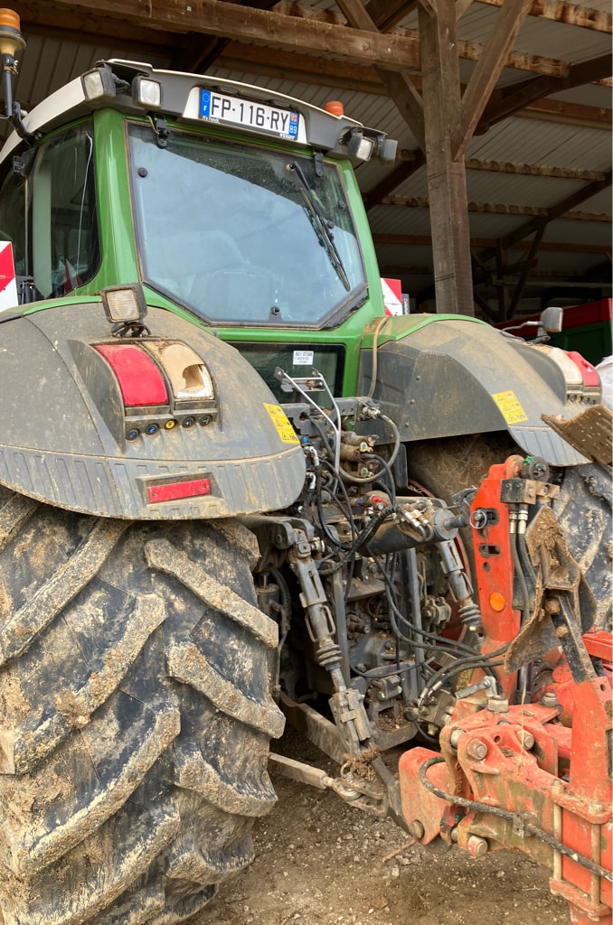 Tracteur FENDT 826 VARIO PROFI + - photo slide 2