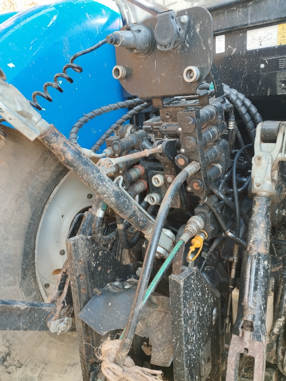 Tracteur NEW HOLLAND T7.190 - photo slide 8