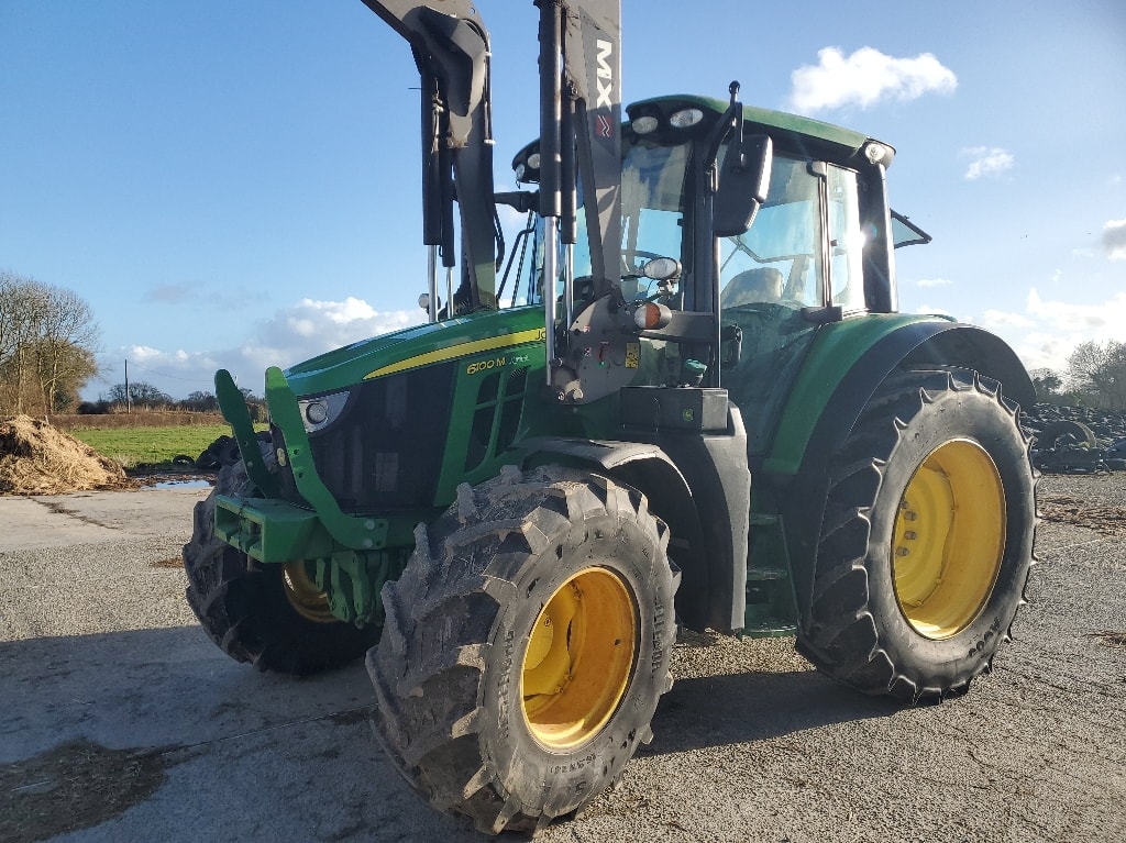 Tracteur JOHN DEERE 6100 M - photo slide 1