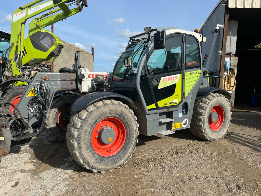 Telescopique CLAAS SCORPION 7055 - photo slide 18