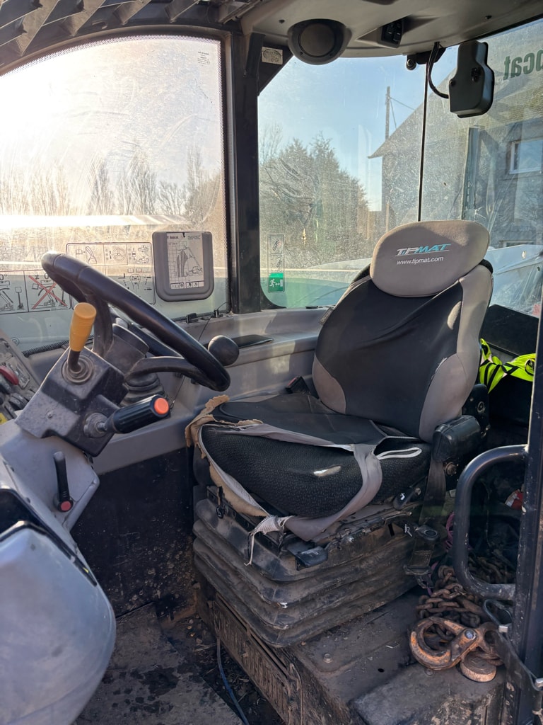 Telescopique BOBCAT TL 38.70 HF AGRI - photo slide 12