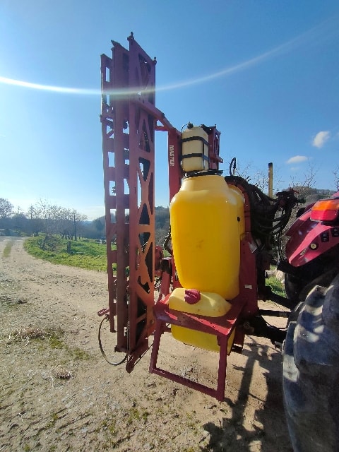 Pulverisateur HARDI Master 1000 - photo slide 1