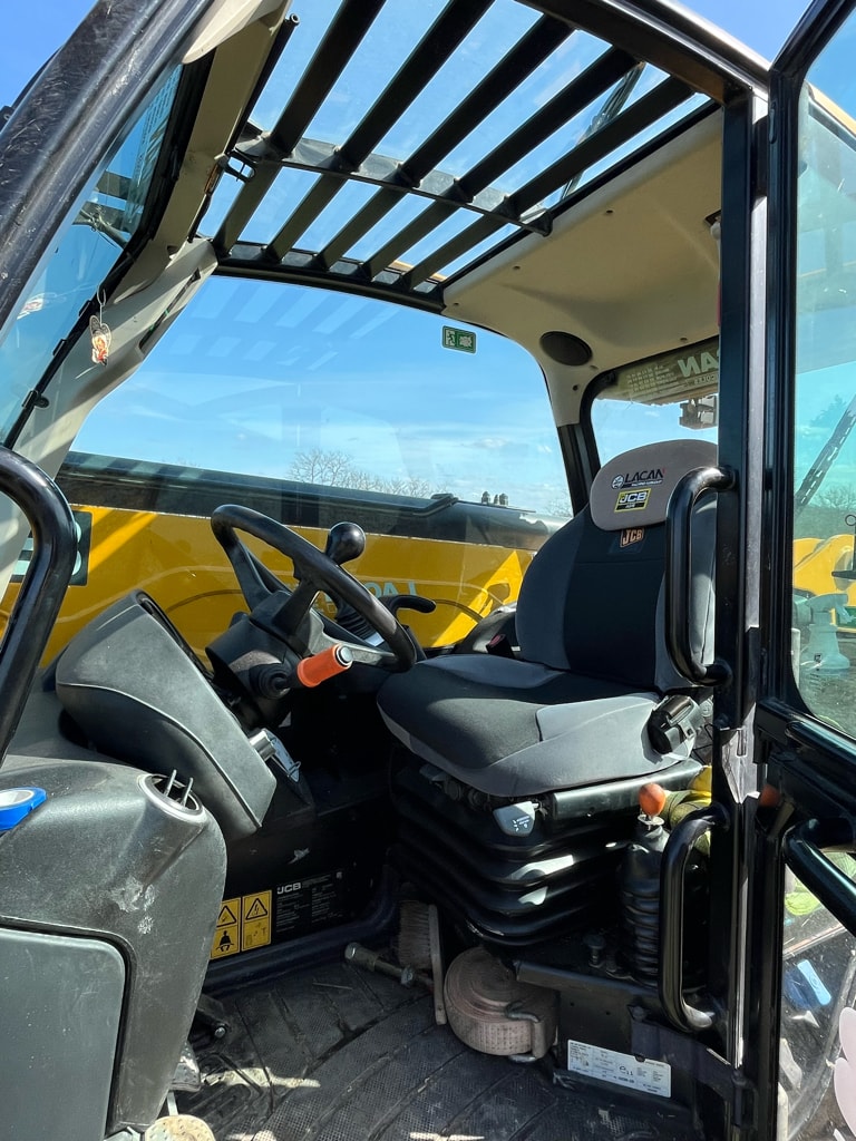 Telescopique JCB 535-95 AGRI PRO  - photo slide 8