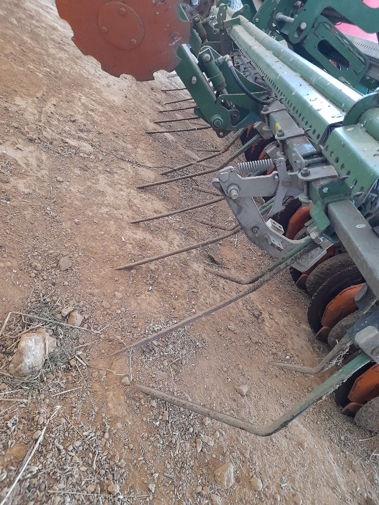 Combine de Semis AMAZONE KG 3000 SPECIAL  - photo slide 8