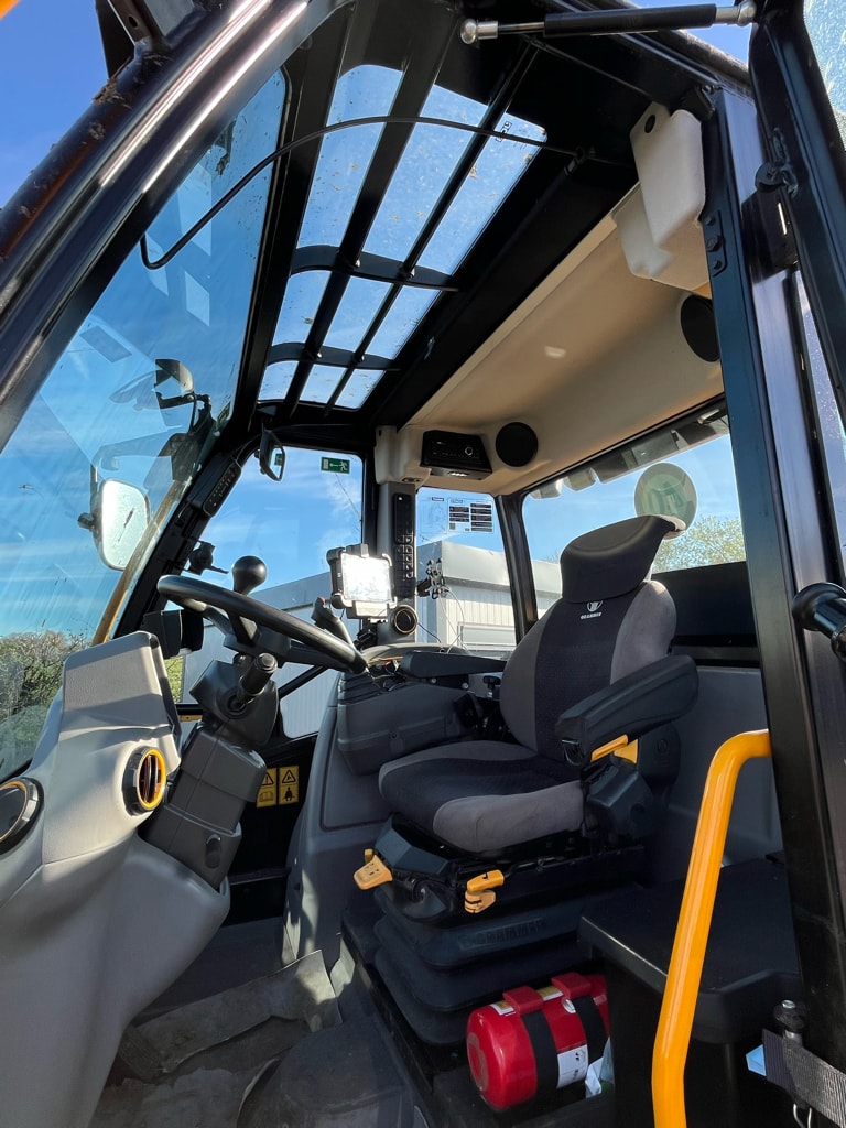 Telescopique JCB TM 320 - photo slide 11
