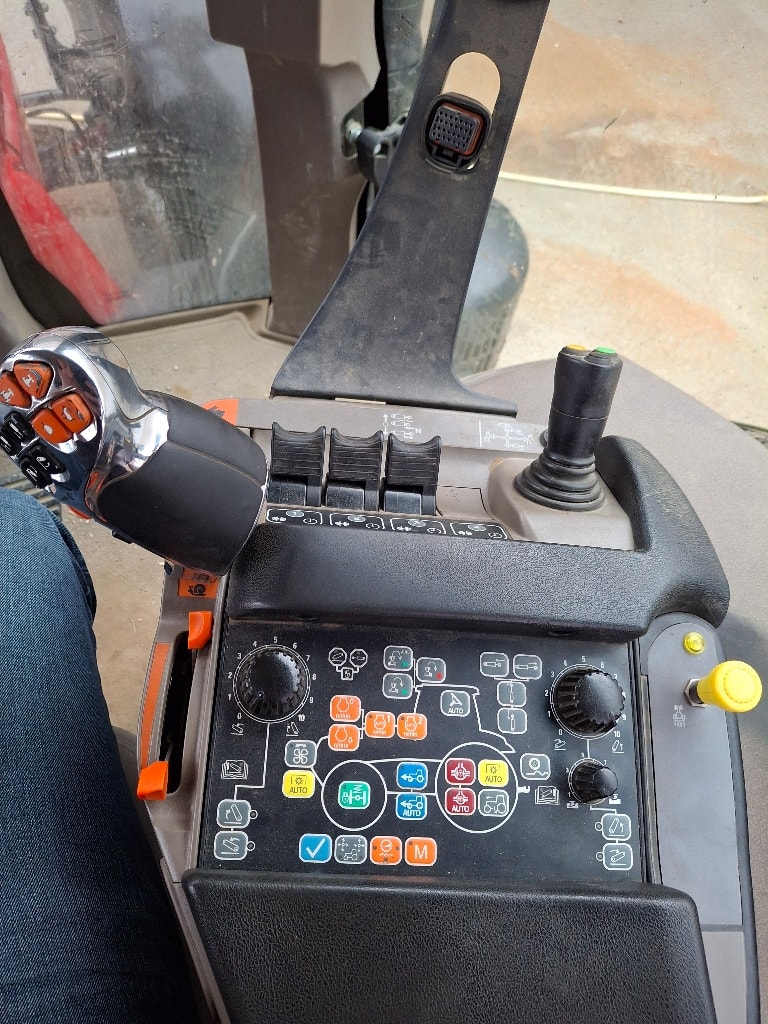 Tracteur CASE IH PUMA 240 CVX - photo slide 6