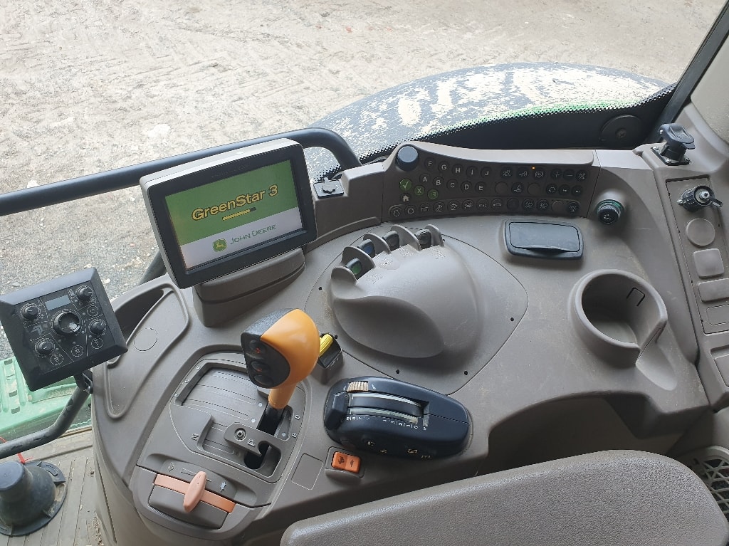 Tracteur JOHN DEERE 6210R - photo slide 13