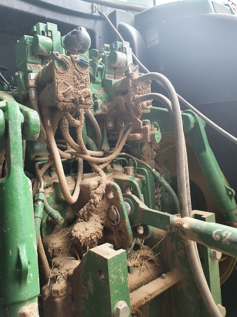 Tracteur JOHN DEERE 6210R - photo slide 7