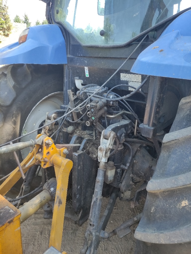 Tracteur chargeur NEW HOLLAND T6.120 - photo slide 5