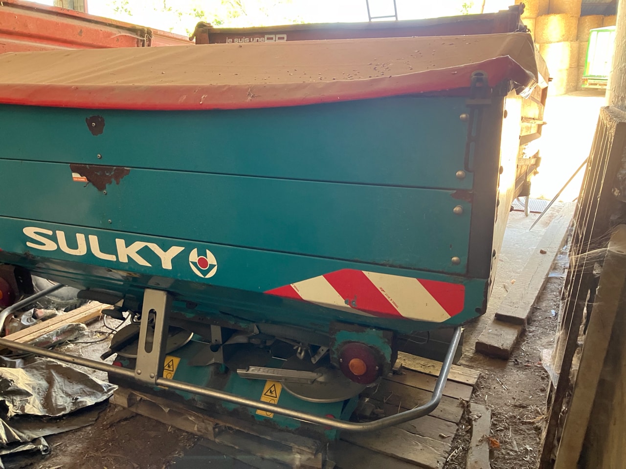 Epandeur engrais SULKY DX 20 + - photo slide 3