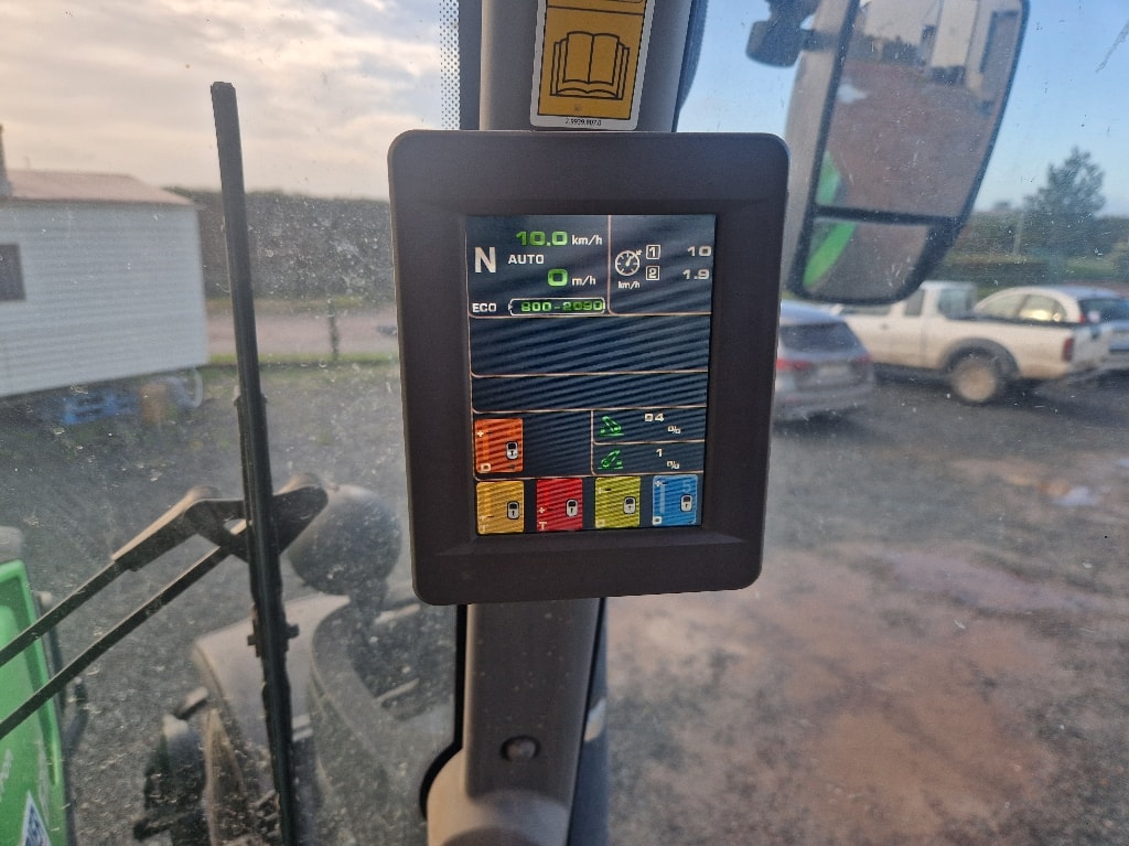 Tracteur DEUTZ FAHR 6185 AGROTRON TTV - photo slide 5