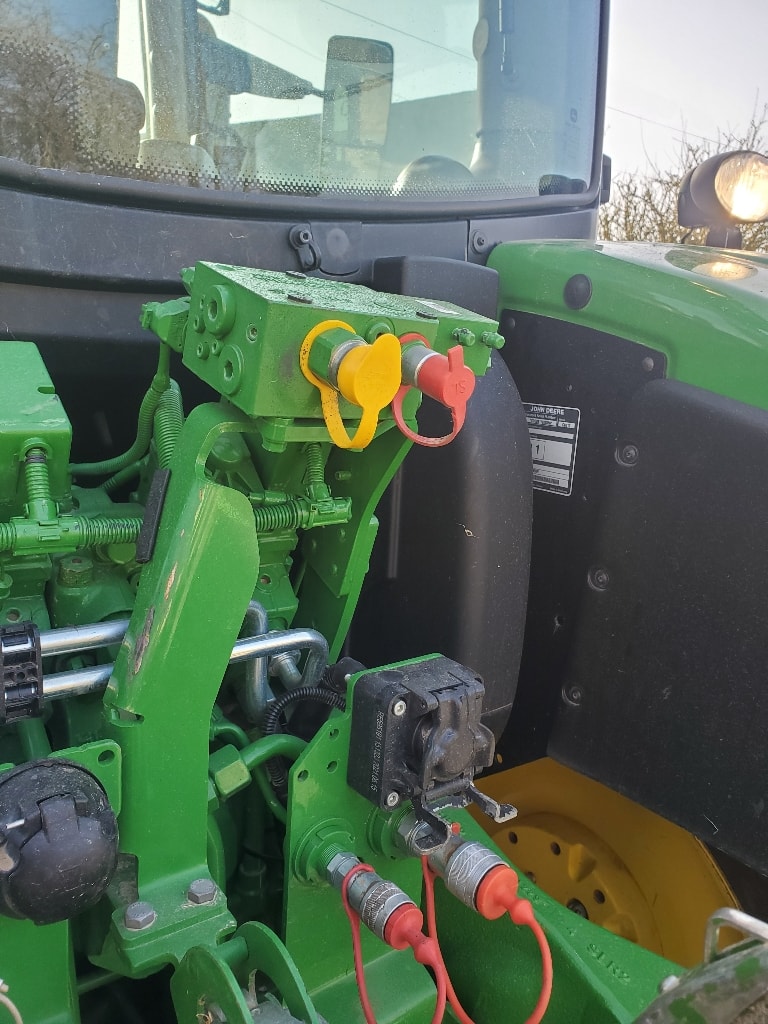Tracteur JOHN DEERE 6145R - photo slide 13