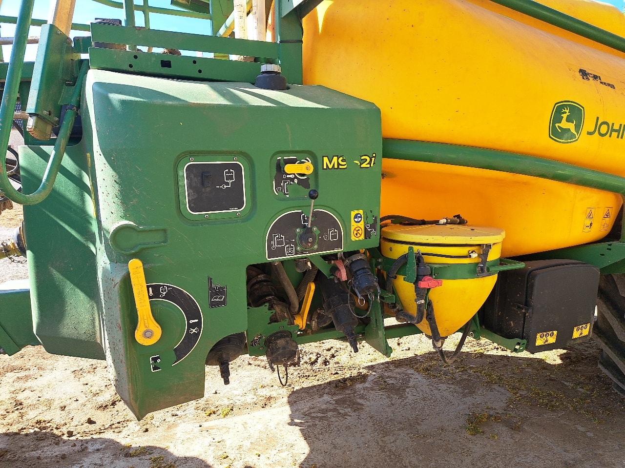 Pulverisateur JOHN DEERE M 952 I - photo slide 13