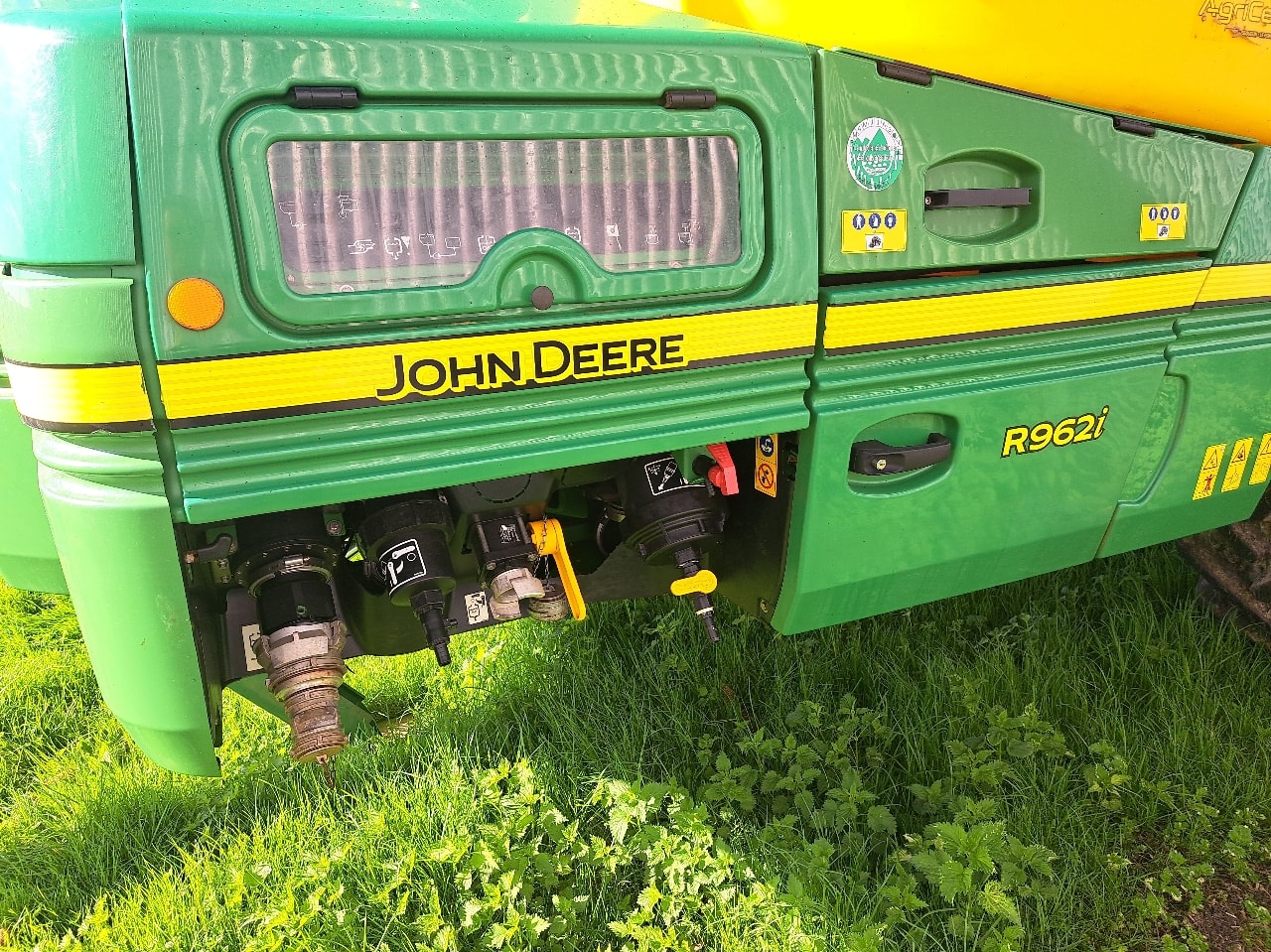 Pulverisateur JOHN DEERE R962i - photo slide 4